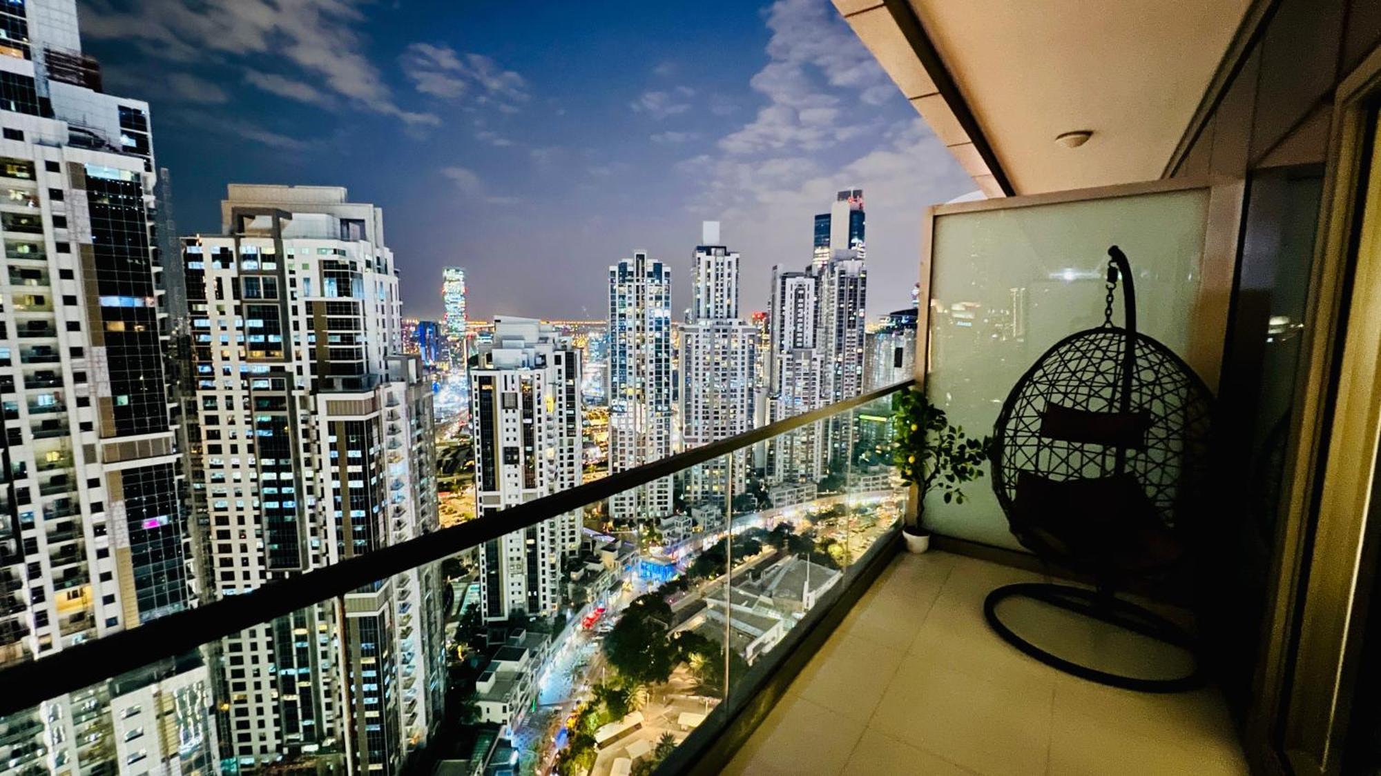 דובאי Full Burj Khalifa View Lux 2Bedroom With Rooftop Pool Central Location In Paramount Hotel Midtown מראה חיצוני תמונה
